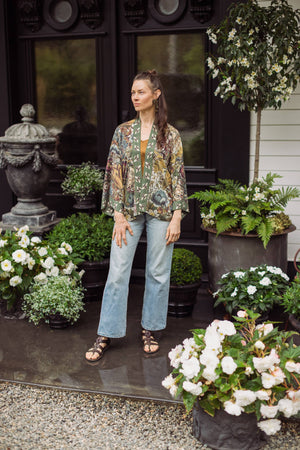 Love Grows Wild Pixie Duster Cropped Kimono w/ Bees
