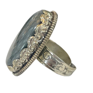 TIBETAN SILVER RING WITH XL OVAL LABRADORITE