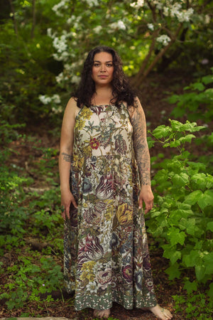 Love Grows Wild Bohéme Slip Dress With Bees: S/M (fits approx. size 6-10)