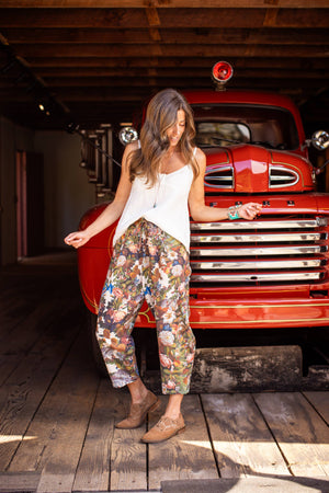 Love Language Linen Cropped Artist Pant w/ Flowers: Original O/S