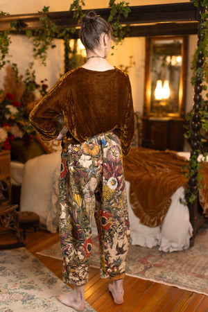 Golden Hour Linen Cropped Artist Pant w/ Floral Print: L/XL