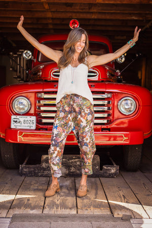 Love Language Linen Cropped Artist Pant w/ Flowers: Original O/S