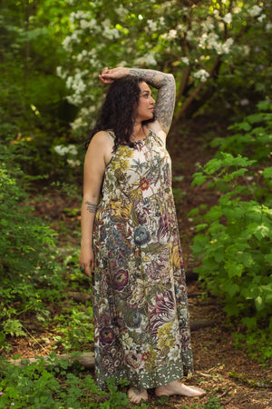 Love Grows Wild Bohéme Slip Dress With Bees: S/M (fits approx. size 6-10)
