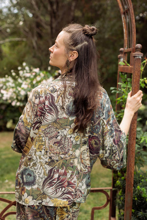 Love Grows Wild Pixie Duster Cropped Kimono w/ Bees