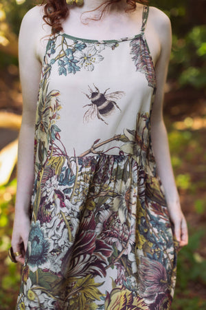 Love Grows Wild Bohéme Slip Dress With Bees: S/M (fits approx. size 6-10)