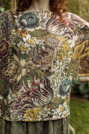 Love Grows Wild Luxe Tee Floral Tunic Shirt with Bees: L/XL (10-14)