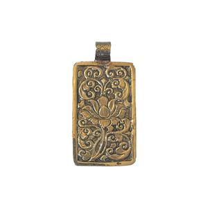 TIBETAN SILVER PENDANT WITH RECTANGLE LABRADORITE