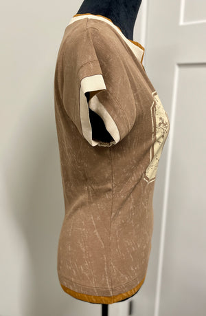 SLEEVELESS VINTAGE VARSITY TOP: Taupe