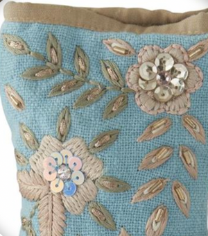 Floral Beaded Eyeglass Holder: Blue