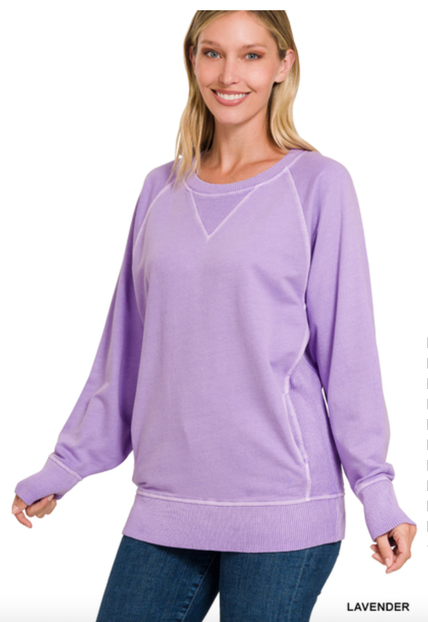 LAVENDER SWEATSHIRT WITH POCKETS