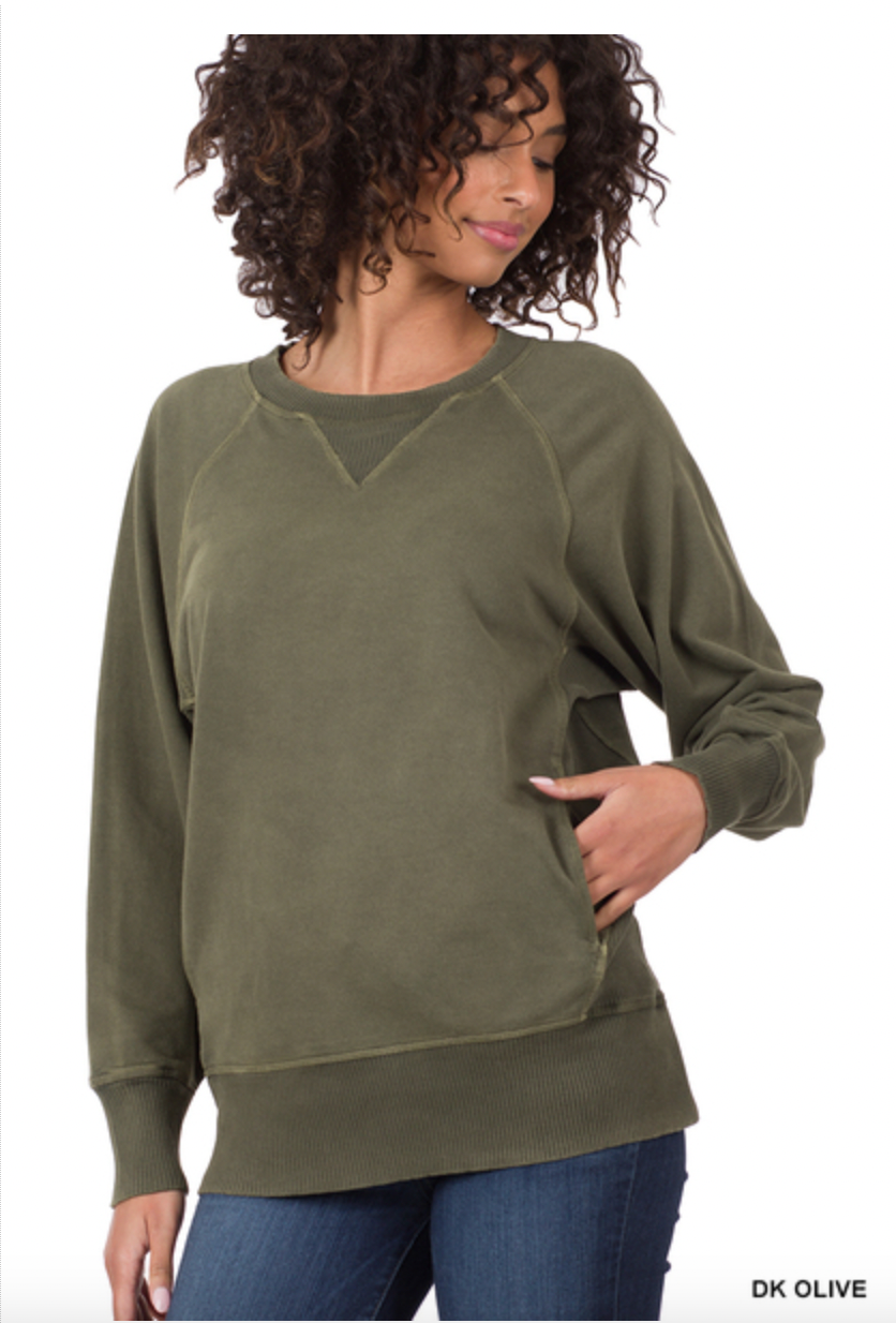 DARK OLIVE SWEATSHIRT WITH POCKETS