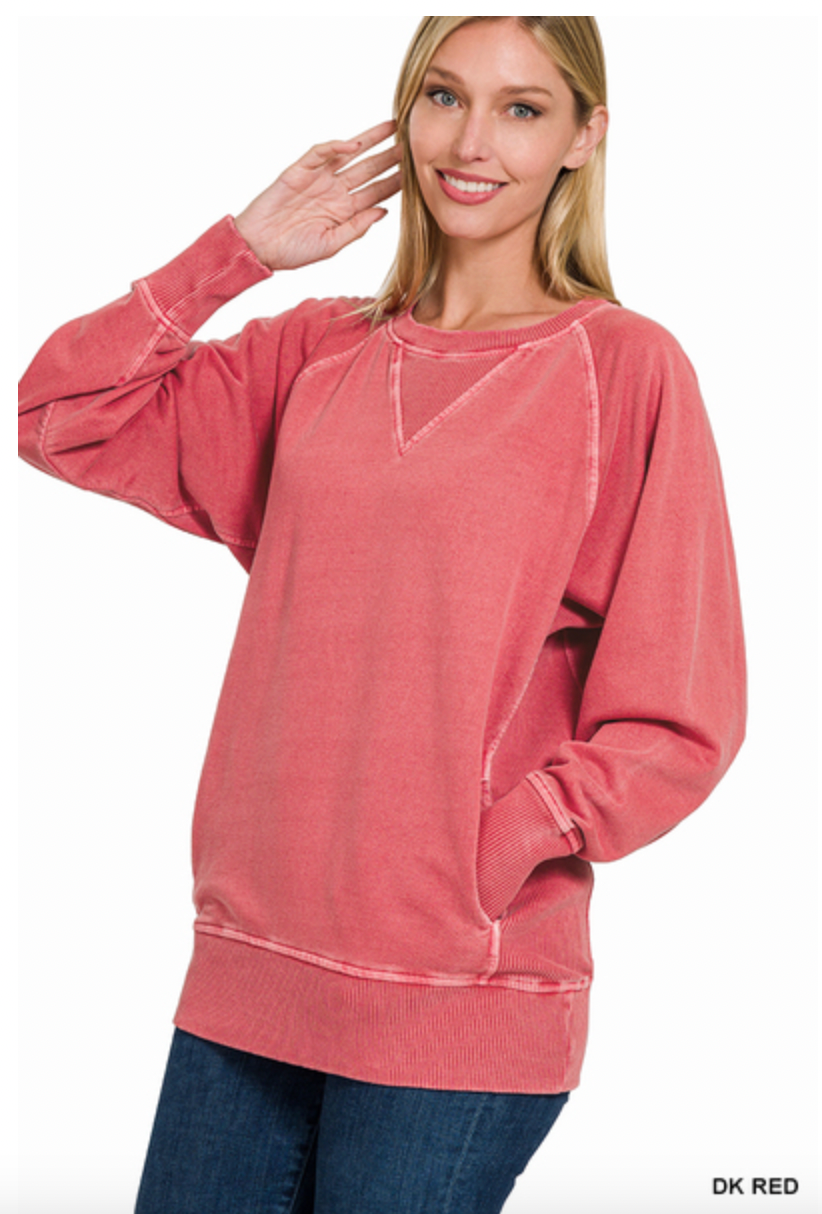 DK RED SWEATSHIRT WITH POCKETS