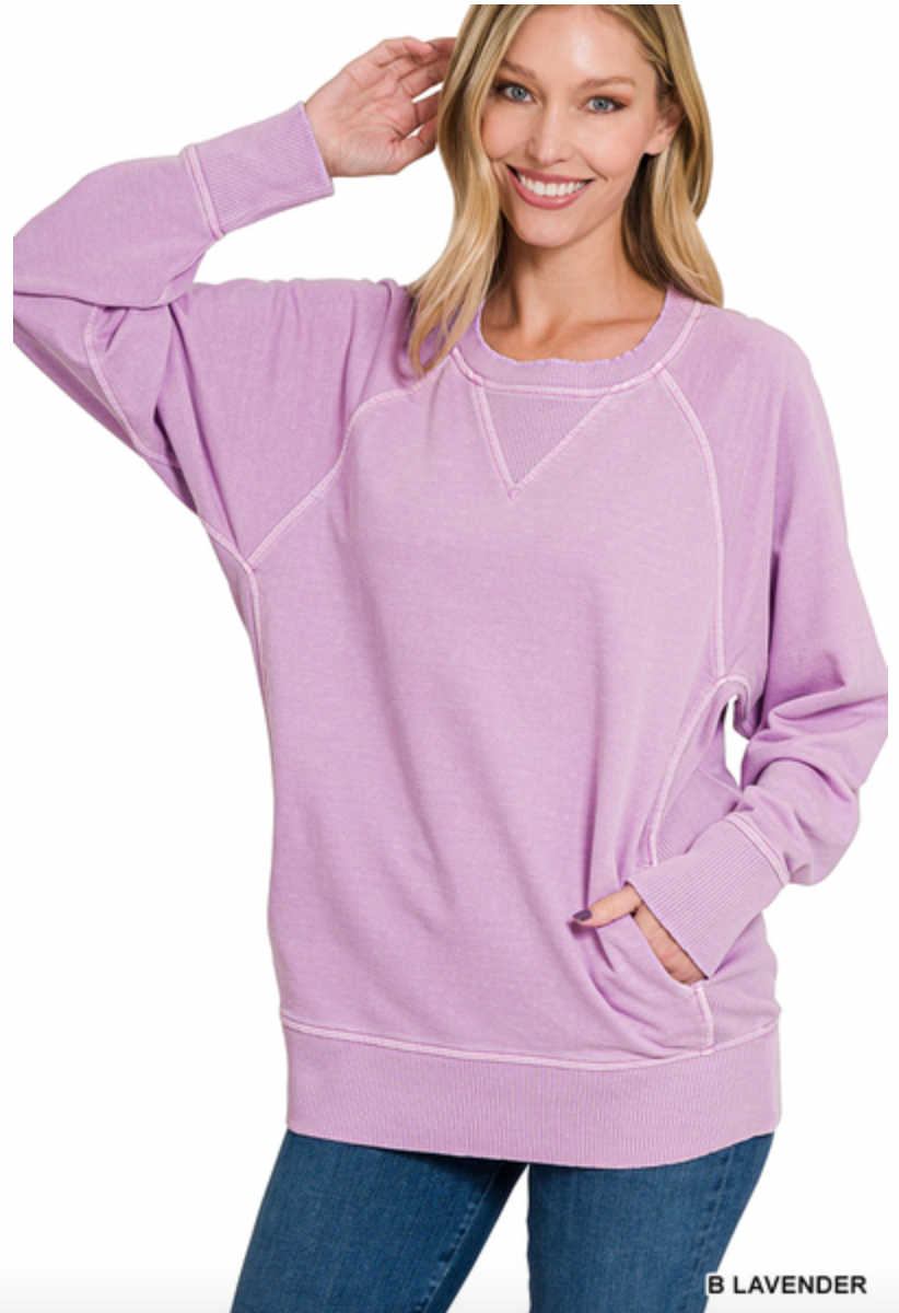BRIGHT LAVENDER SWEATSHIRT WITH POCKETS