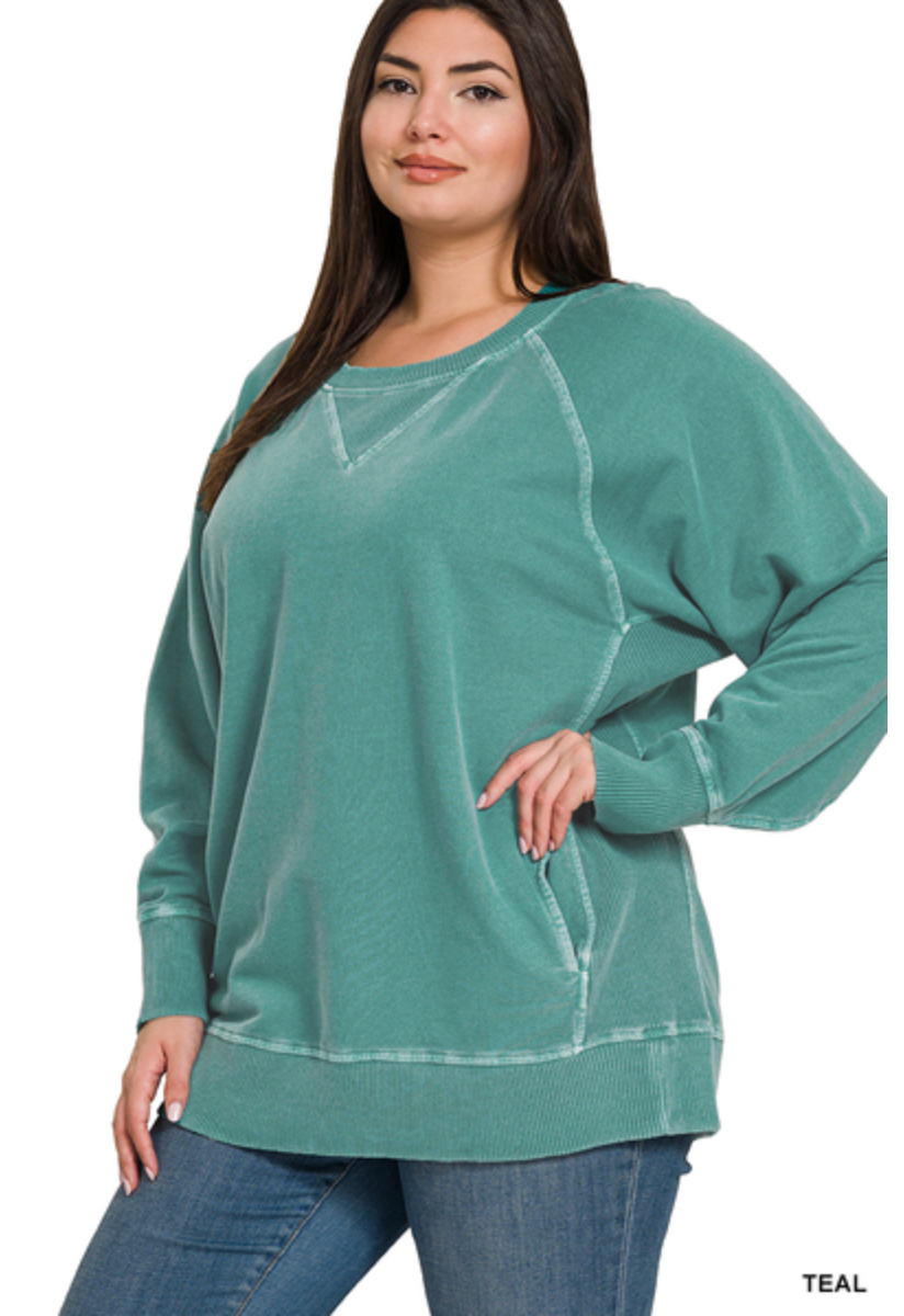 PLUS  SWEATSHIRT WITH POCKETS