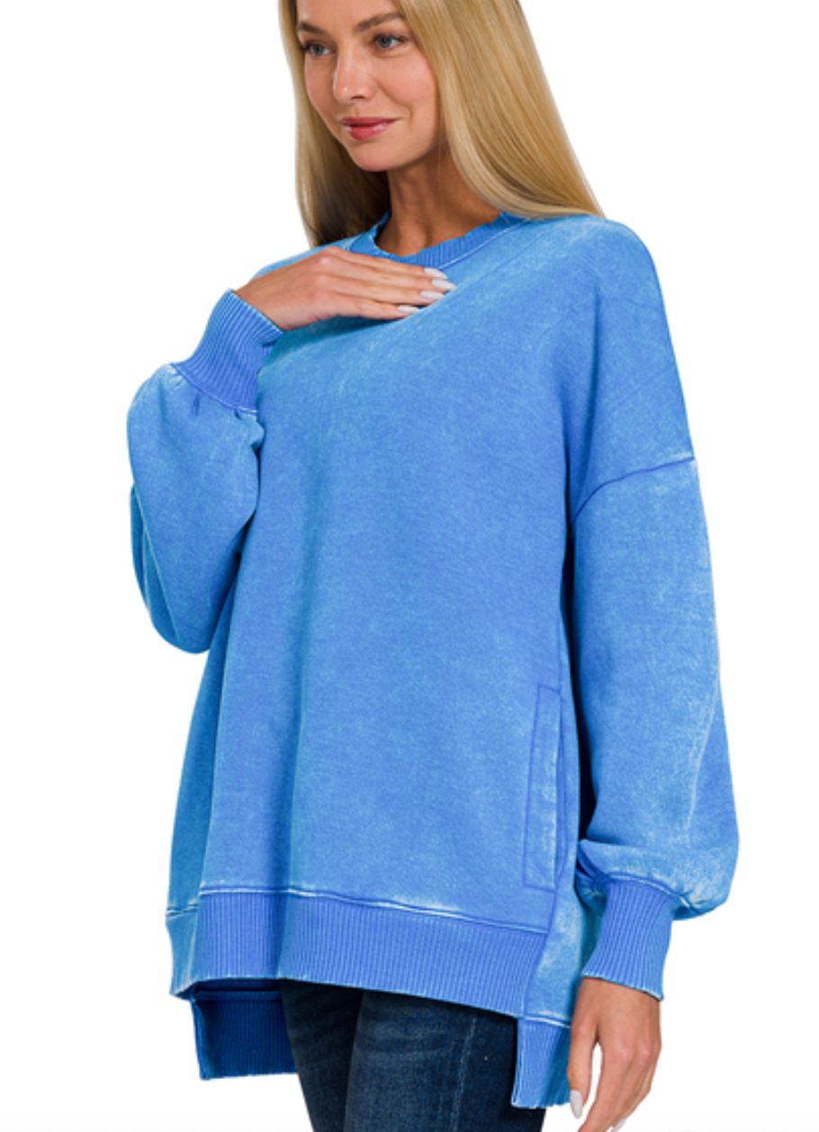 OCEAN BLUE HI-LO SWEATSHIRT WITH POCKETS
