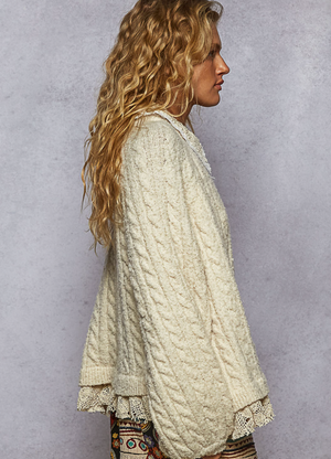 COLLARED NECK BALLOON SLEEVE SWEATER: CREAM