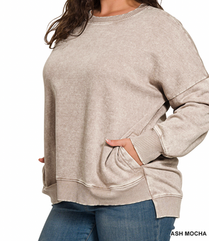 PLUS HI-LO SWEATSHIRT WITH POCKETS