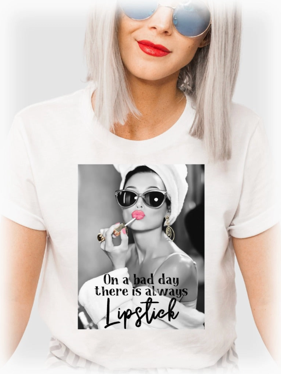 ON A BED DAY THERE IS ALWAYS LIPSTICK TSHIRT