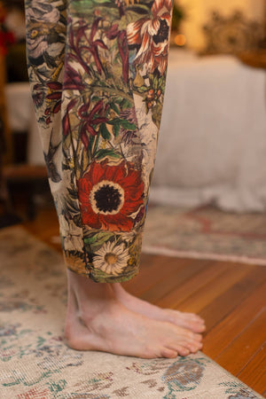 Golden Hour Linen Cropped Artist Pant w/ Floral Print: L/XL