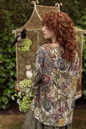 Love Grows Wild Luxe Tee Floral Tunic Shirt with Bees: S/M (4-8)