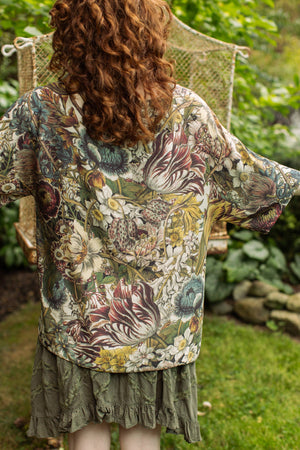Love Grows Wild Luxe Tee Floral Tunic Shirt with Bees: S/M (4-8)