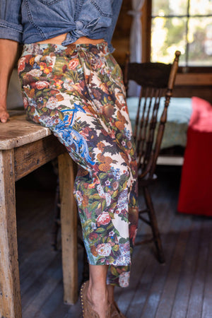 Love Language Linen Cropped Artist Pant w/ Flowers: Original O/S