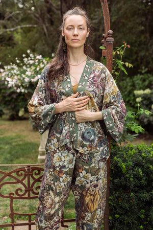 Love Grows Wild Pixie Duster Cropped Kimono w/ Bees