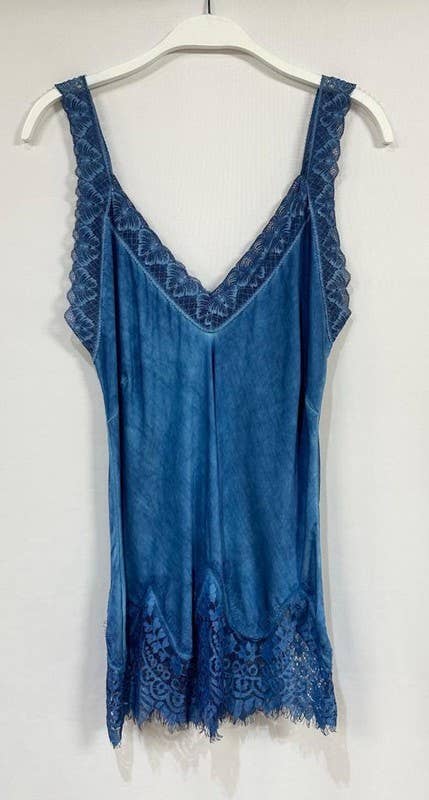 LACE STRAP CAMI