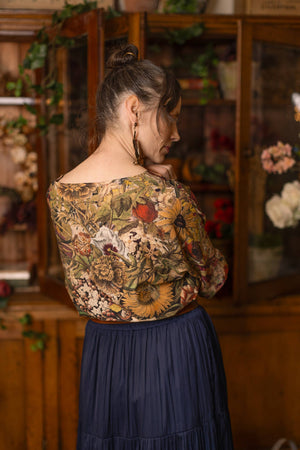 Golden Hour Luxe Tee Floral Tunic Shirt with Swallow: L/XL (10-14)